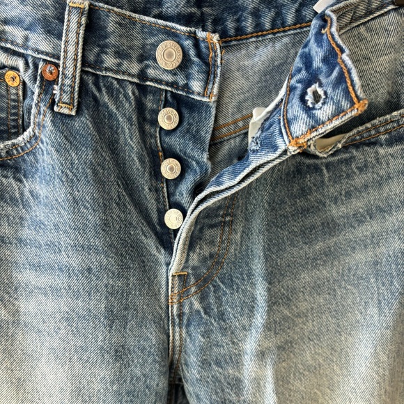 Levi 27 Mom Jeans - Picture 4 of 7